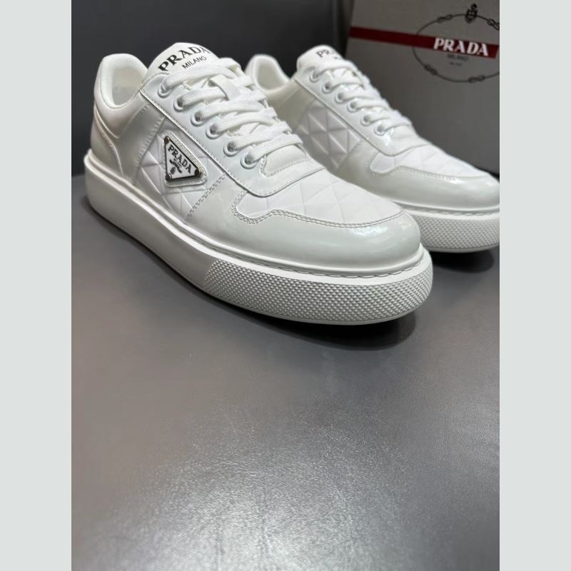 Pra*a sneakers